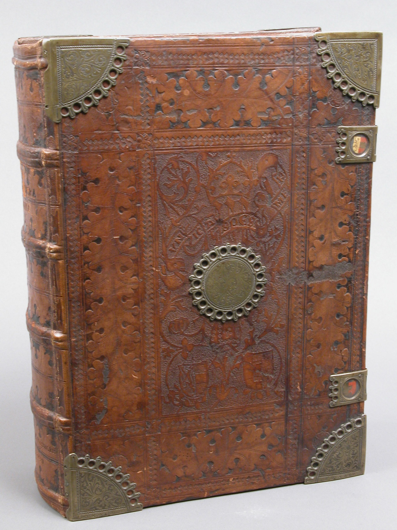 Archives et registres de la Maison Montclair